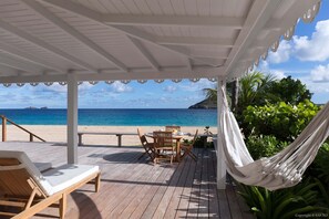 2-villa-beach-house-st-barts_208_2400-1600-72