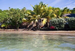 Beach at WV BEA, Marigot Beach, St. Barthelemy