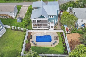 Exterior - Back / Private Pool