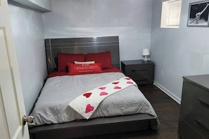 Comfortable Queen sized bed with quality sheets and pillows.