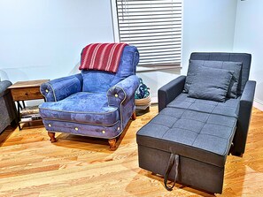 Versatile Convertible Chair – Transforms from a stylish lounge seat into a cozy twin bed for extra sleeping space!