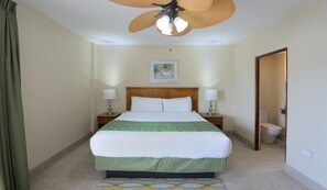 bedroom_Sea-Palace-1-Room_005-1-720x420