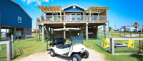 House provided with use of golf cart