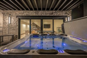 You'll love the oversized hot tub at Wildhorse Vista North
