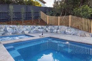Pool & Spa