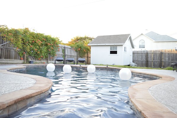 Pool