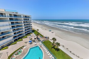 Ebb Tide 702 balcony