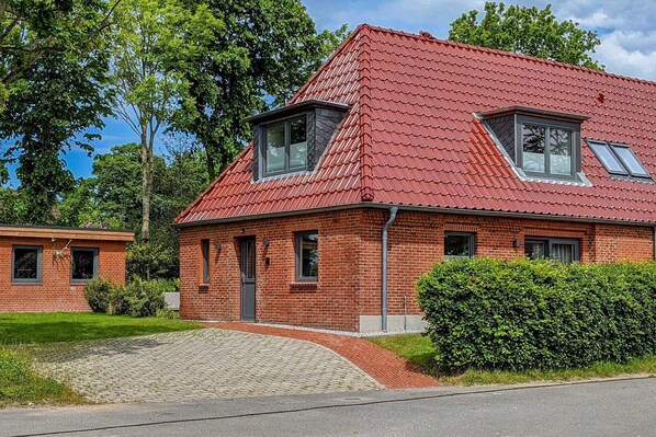 Holiday Home Exterior [summer]