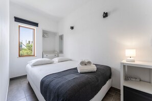 This second bedroom has also a comfy mattress and quality linen  and even a lovely dresser
#bedroom #relax #rest #algarve #portugal