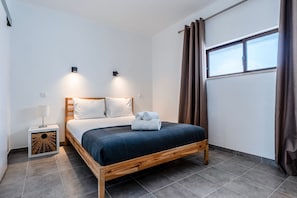 This bedroom has a comfy mattress and quality linen, ideal to rest at the end of the day
#rest #relax #bedroom #algarve #portugal