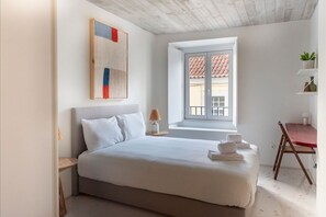 The master bedroom comes complete with an ensuite bathroom, providing a sense of privacy and convenience #privacy #convinience #portugal #pt #lisbon