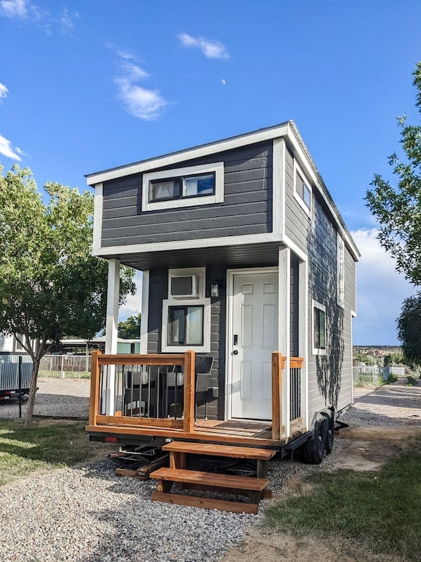 Tiny House Vacation Rental - Farmington NM