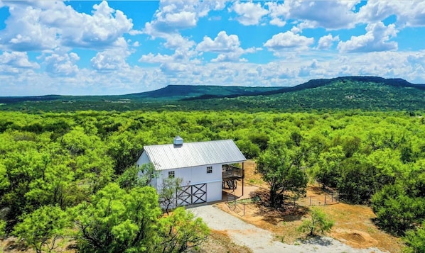 14 acres to explore!