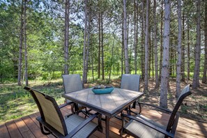 Deck | Dining Area