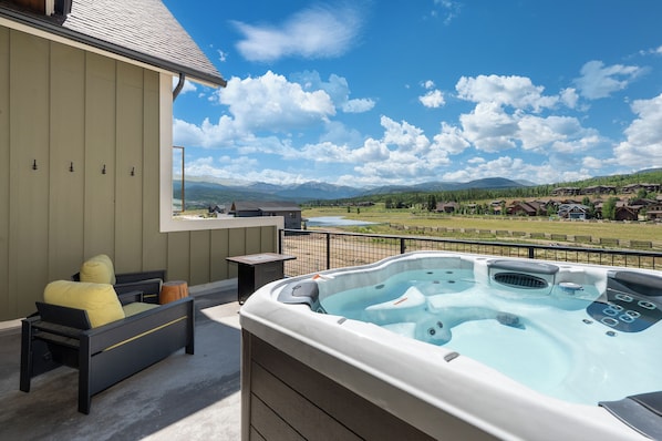 Hay Meadow Lodge - a SkyRun Winter Park Property - Hot Tub with a view off the upstairs living room 
