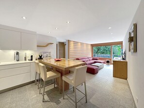 Large living room with open-plan kitchen