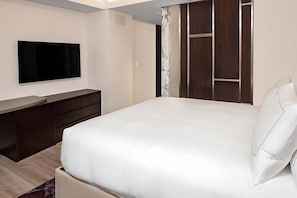 Comfortable Unit with King bed