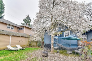Backyard | Gas Grill | Fire Pit