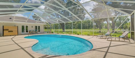 Ocala Vacation Rental | 1BR | 1BA | 800 Sq Ft | 2 Steps Required