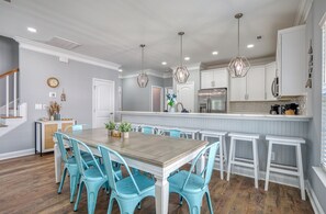 Dining and Kitchen Area.Seating