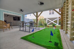 Your Own Personal Putt Putt Course