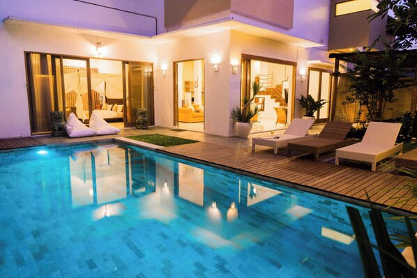 Piscina