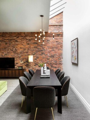 Dining Area. Exact unit will be assigned upon arrival. Views, colors, and decor may vary.