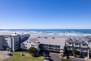 Beachfront Bliss is located in downtown Rockaway Beach so guests will be able to enjoy plenty of good food!