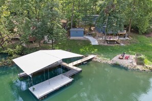 Dock