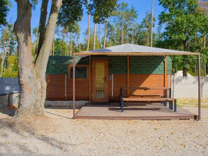 Bâtiment, Ombre, Arbre, Ciel, Porte, Bois, Plante, Loisir, Maison, Teintes Et Ombres