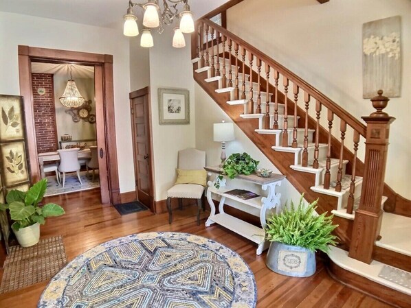Luxury enterance