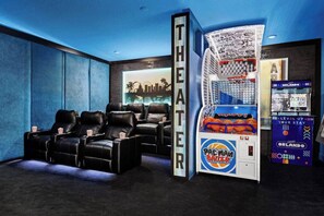 Spielezimmer