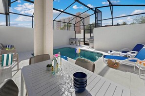 Private Pool & Patio