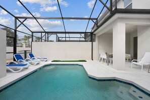 Private Pool & Patio