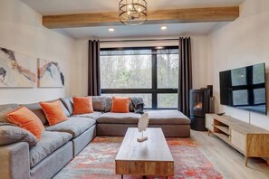 Living room with gas fireplace