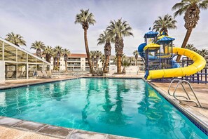 Community Amenities | Outdoor Pools | Indoor Pool/Spa | Pickleball Court