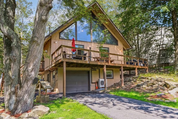 Cottage, House, Outdoors, Shelter, Tree