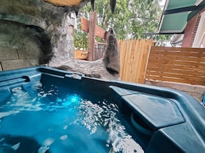 Bain à remous extérieur