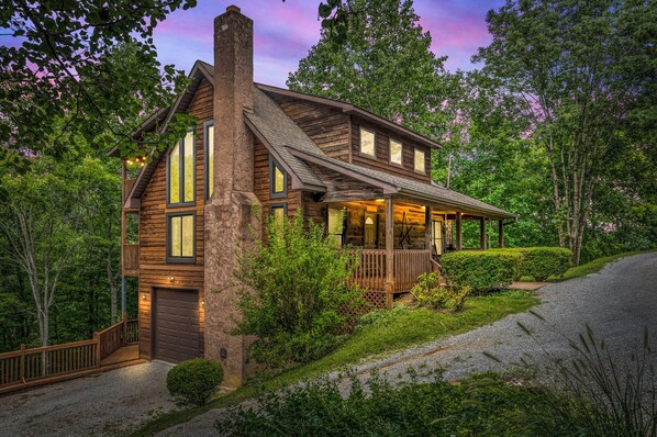 Welcome to Ole Smoky Hideaway!