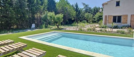 Pool, House, Garden