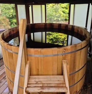 Bain à remous extérieur