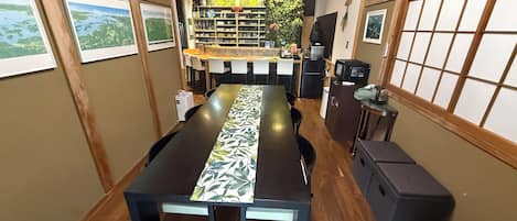 Restauration dans la chambre