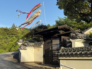 施設の正面