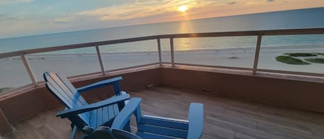 Gulf sunset views from huge main balcony with coastal breezes