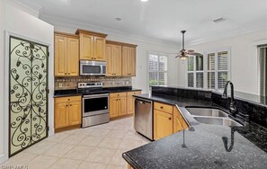 Private kitchen