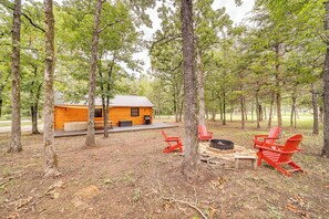 Yard Area | Fire Pit w/ Seating