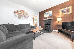 Sunny brae windermere cottage spacious lounge 1 - Copy
