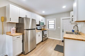 Kitchen | Cooking Basics | Keurig Coffee Maker