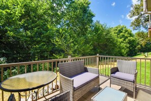 Private Deck