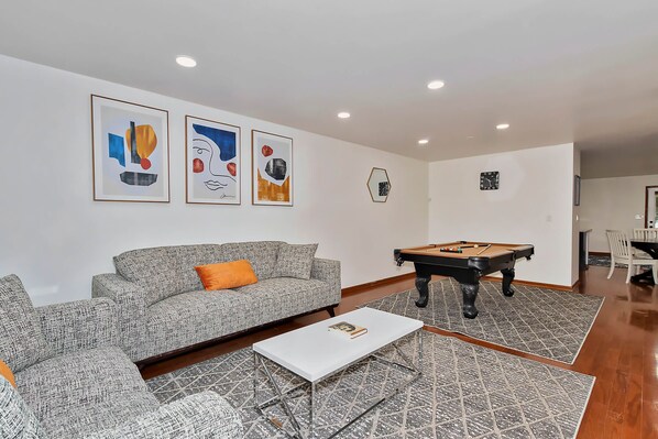 Living Room with Pool Table!